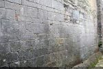 De l'édifice roman, il reste une partie du mur nord intact (11e siècle) 